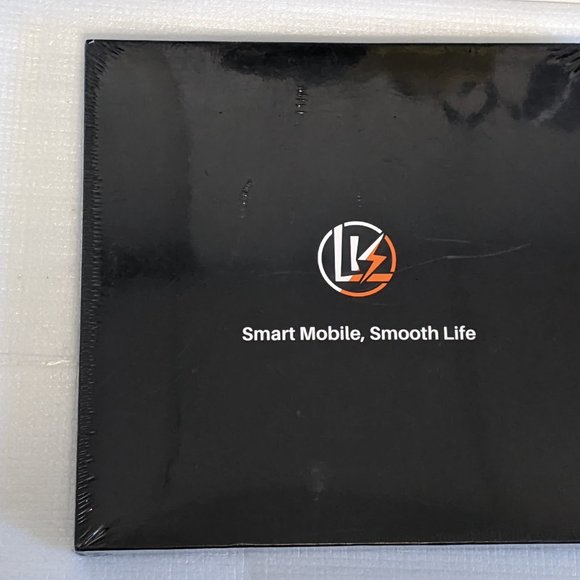 iPhone 14 Plus Case - Matte Clear with Lens Protectors and Screen Protectors - Picture 10 of 10